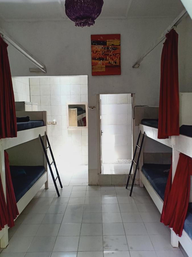 Gusti Homestay Kerobokan Exterior photo
